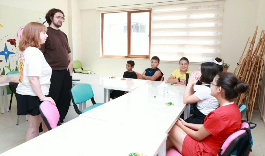 Osmangazi Belediyesi, AIESEC iş birliğiyle farklı ülkelerden Bursa’ya gelen üniversite