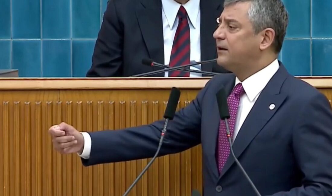 YENİ Parti Genel Başkanı Özgür Özel, partisinin TBMM'deki ilk grup