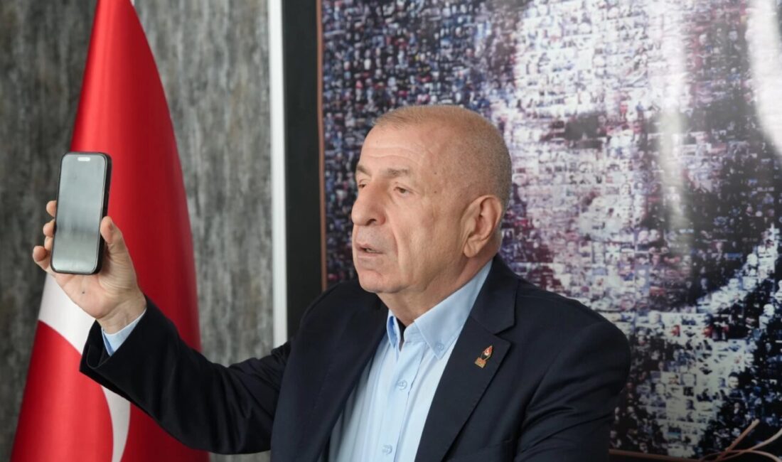 Zafer Partisi Genel Başkanı Ümit Özdağ, Yenimahalle İlçe Başkanlığı’nda düzenlediği