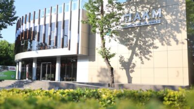 LGS ve YKS tercih dönemlerinde adayların yanında olan Büyükşehir Belediyesi,