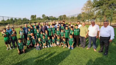 Sakarya Büyükşehir Belediye Başkanı Yusuf Alemdar, Karapürçek Yazılıgürgen Mahallesi'nde açılan
