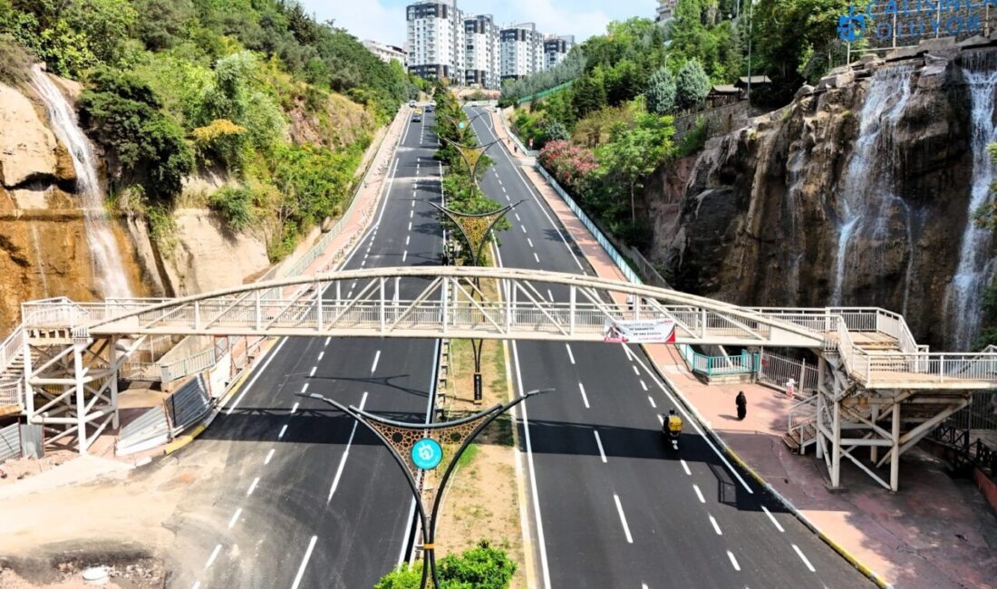 Kocaeli Büyükşehir Belediyesi, İzmit’in üniversite, toplu konut bölgesi ve Devlet