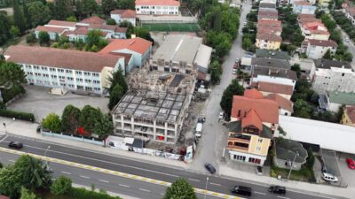 Sakarya Büyükşehir Belediye Başkanı Yusuf Alemdar, Sapanca’da inşası devam meydan