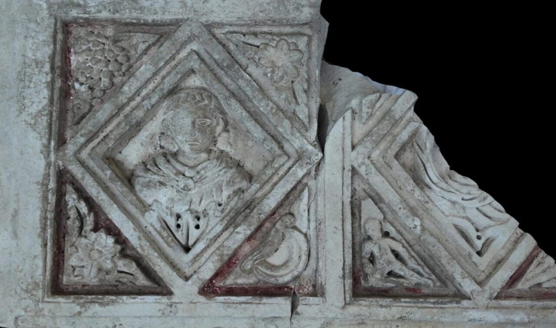 Kültür ve Turizm Bakanı Mehmet Nuri Ersoy, Side’de yürütülen kazılarda
