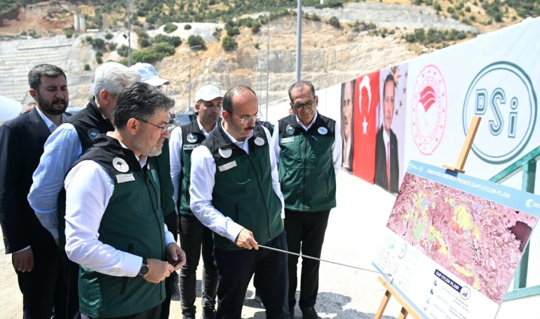 Tarım ve Orman Bakanı İbrahim Yumaklı, temelden 175 metre yüksekliğiyle