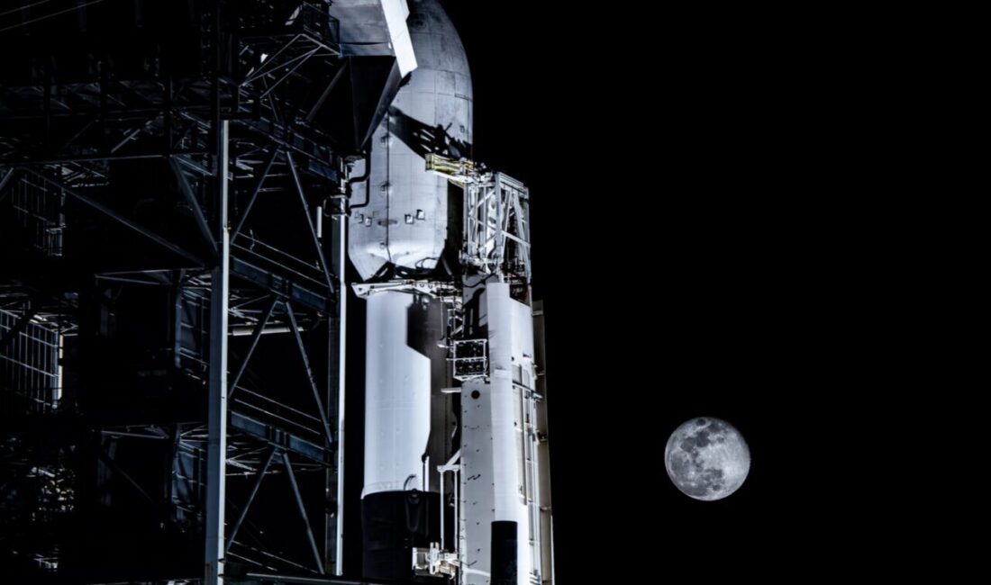 SpaceX, 15 Ocak 2025'te Ay'a gönderilen Falcon 9 görevinde kontrollü