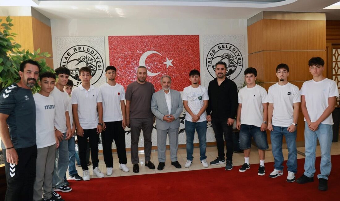 Kayseri Talas Belediyespor altyapısından yetişen 9 genç yetenek Kayserispor’a transfer
