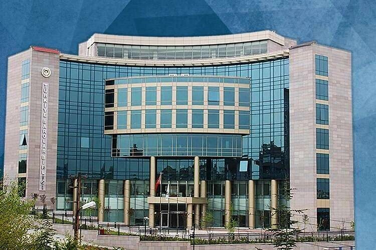 Türkiye Barolar Birliği (TBB), yapay zeka araçlarının avukatlık faaliyetlerinde güvenli,