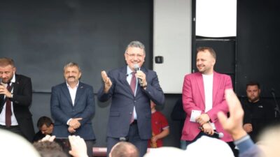 Trabzon Büyükşehir Belediye Başkanı Ahmet Metin Genç, Çaykara’da düzenlenen Sultanmurat