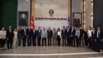 Çin Büyükelçiliği öncülüğünde oluşan banka ve şirket temsilcilerinden oluşan heyet,