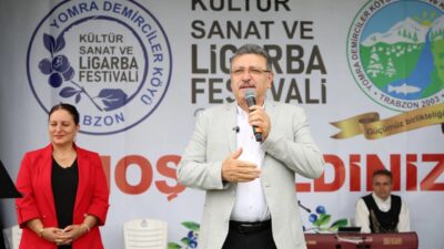 Trabzon Büyükşehir Belediye Başkanı Ahmet Metin Genç, Yomra'nın Demirciler Mahallesi'nde