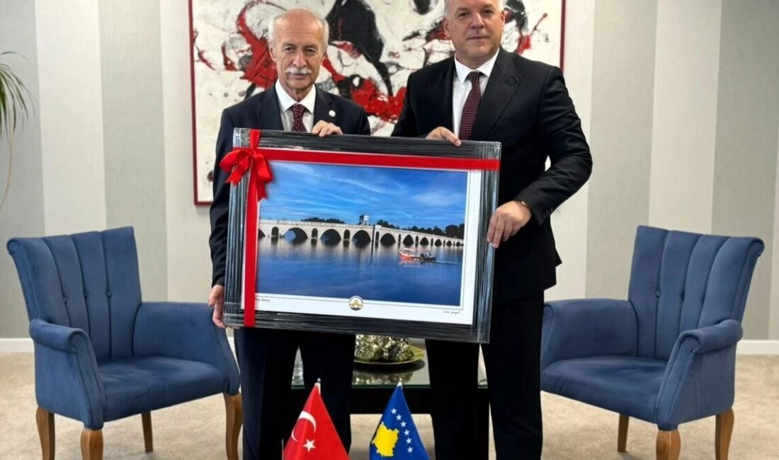 Trakya Üniversitesi Rektörü Prof. Dr. Mustafa Hatipler ve heyeti, Kardeşlik
