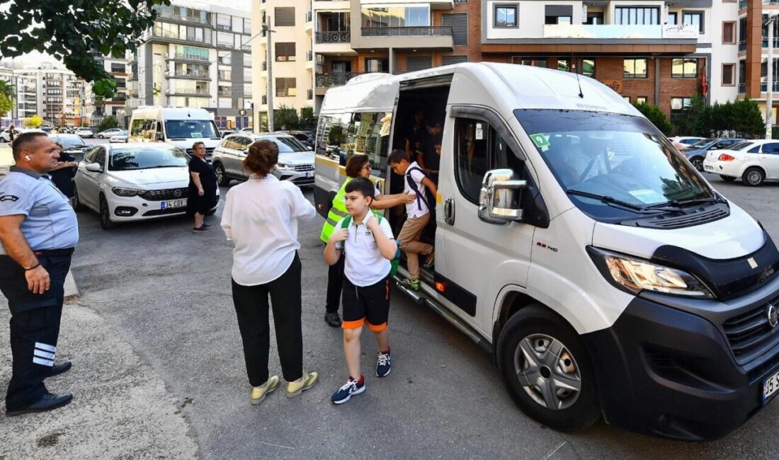 İzmir Büyükşehir Belediyesi, 2026-2027 eğitim-öğretim döneminde velilerden belirlenen tarifenin üzerinde
