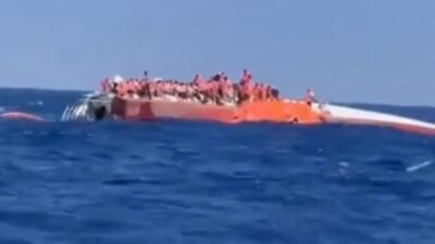 KKTC’nin Girne Limanı’ndan Mersin Taşucu’na gitmek üzere hareket eden yolcu