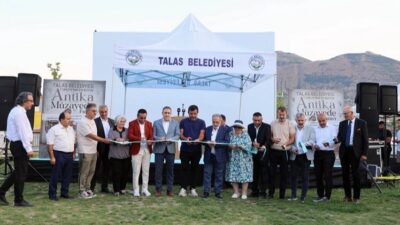 24 ilden 80’in üzerinde antikacının buluştuğu Antika ve Müzayede Fuarı,