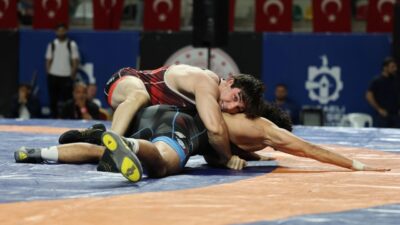 Kocaeli Büyükşehir Belediyesi, Gençlik ve Spor İl Müdürlüğü ile Güreş