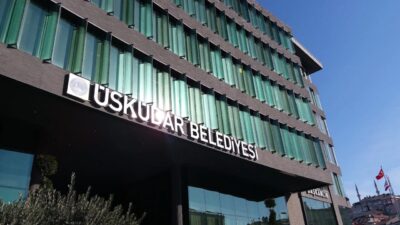 Tutuklanan Üsküdar Belediye Başkanı Sinem Dedetaş'ın yerine seçilen belediye başkan