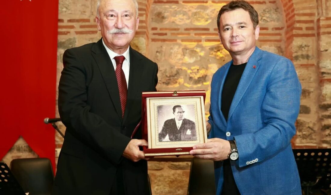 Osmangazi Belediyesi, 30 Ağustos Zafer Bayramı’nın 104’üncü yıl dönümünü, usta