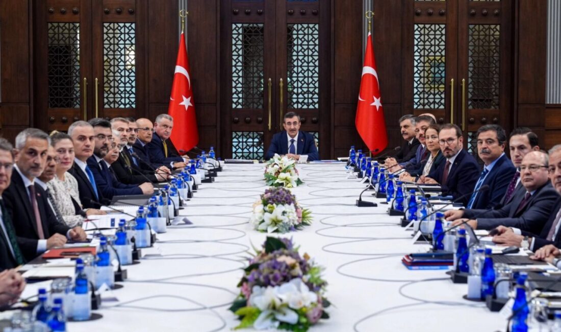 Cumhurbaşkanı Yardımcısı Cevdet Yılmaz, Cumhurbaşkanlığı Külliyesi’nde Sanal Ortamda Yasa Dışı