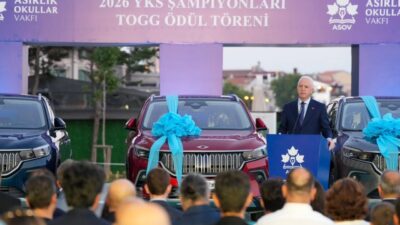2026 YKS’de tam puan alarak Türkiye birincisi olan 3 öğrenci
