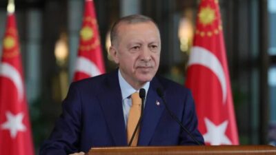 Cumhurbaşkanı Recep Tayyip Erdoğan, Cumhurbaşkanlığı Külliyesi’nde 5 ülkenin büyükelçisini kabul
