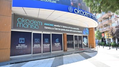 Manisa Büyükşehir Belediyesi’nin çocuk ve gençlere yönelik ücretsiz eğitim programları