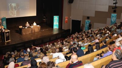 Nilüfer Belediyesi, 21 Eylül Dünya Alzheimer Günü kapsamında düzenlediği seminerle