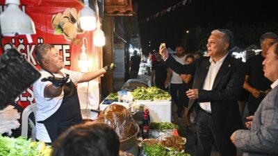 Antalya’da Türkiye’nin dört bir yanından kültürleri, yöresel lezzetleri, halk danslarını