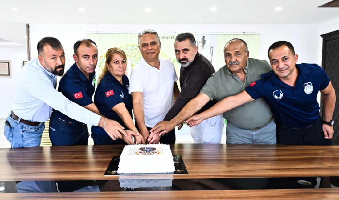 Antalya Muratpaşa Belediye Başkanı Ümit Uysal, Zabıta Haftası dolayısıyla belediyenin zabıta