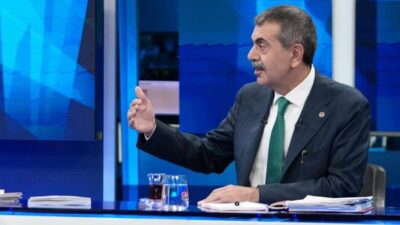 Milli Eğitim Bakanı Yusuf Tekin, resmi okullarda görev yapan öğretmenlerin