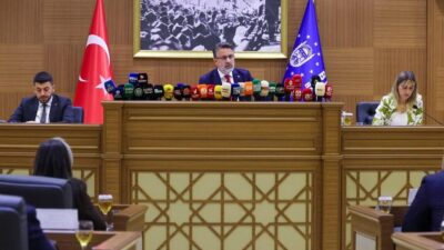 Bursa Büyükşehir Belediye Meclisi’nde konuşan Başkan Vekili Şahin Biba, “Ortak