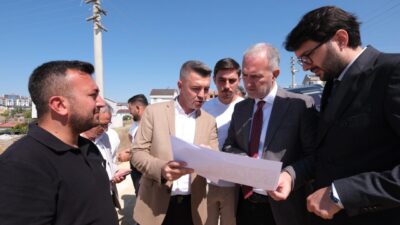 Bursa'da İnegöl Belediyesi, Akhisar Mahallesi’nde yapılaşmanın henüz tamamlanmadığı ancak yaşamın