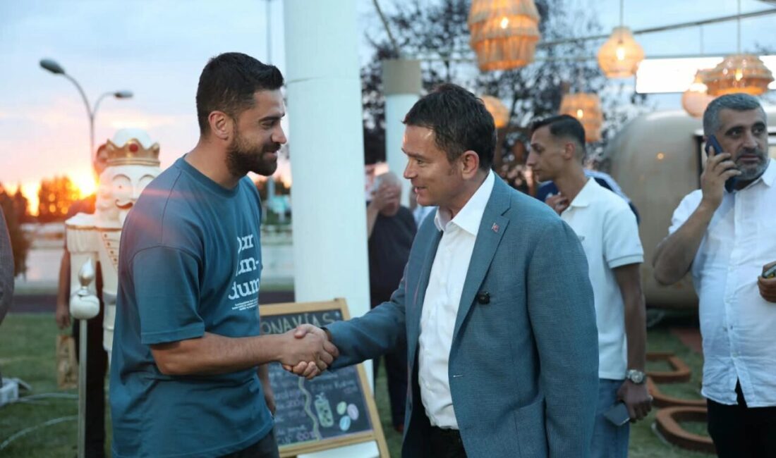 Bursa Kahve Festivali, kahve kokularını müziğin ritmiyle buluşturarak Sukaypark’ta binlerce