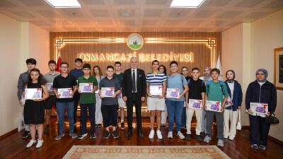 Osmangazi Belediye Başkanı Erkan Aydın’ın eğitimde fırsat eşitliği hedefiyle destek