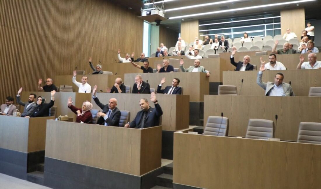 Bursa'da İnegöl Belediye Meclisi, Ağustos ayında verilen 1 aylık aranın