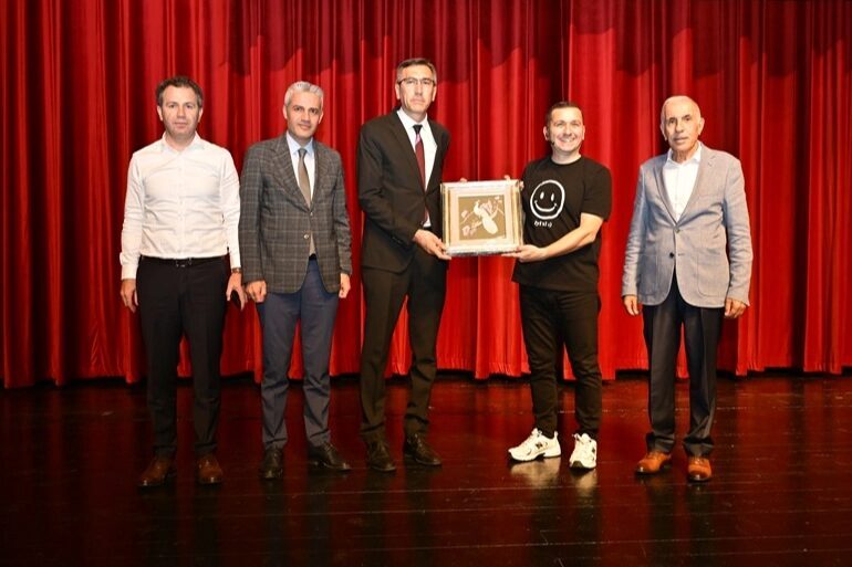 Bursa İl Millî Eğitim Müdürlüğü tarafından “Maarifin Kalbinde Oyun” konferansında,
