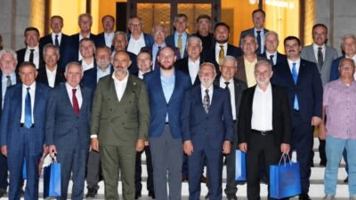 Cemal Kaya, AK Parti Genel Merkezi’nde parti yönetimi ile geçmiş