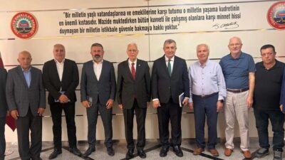 CHP heyeti, TÜED yönetimiyle görüşerek emeklilerin ekonomik ve sosyal taleplerini