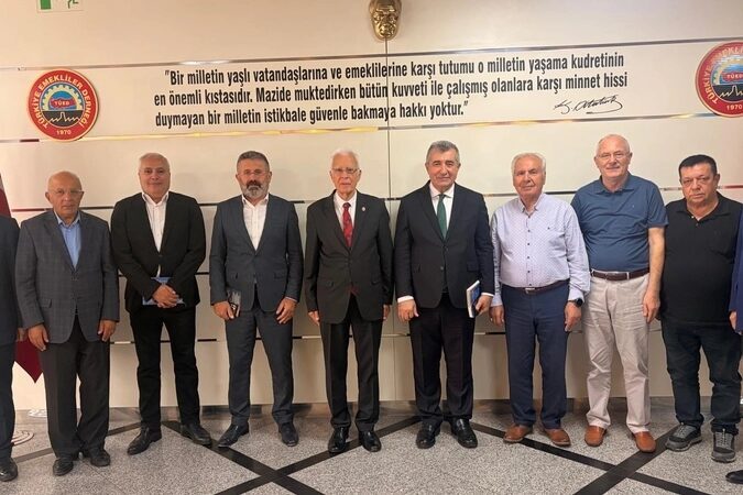 CHP heyeti, TÜED yönetimiyle görüşerek emeklilerin ekonomik ve sosyal taleplerini