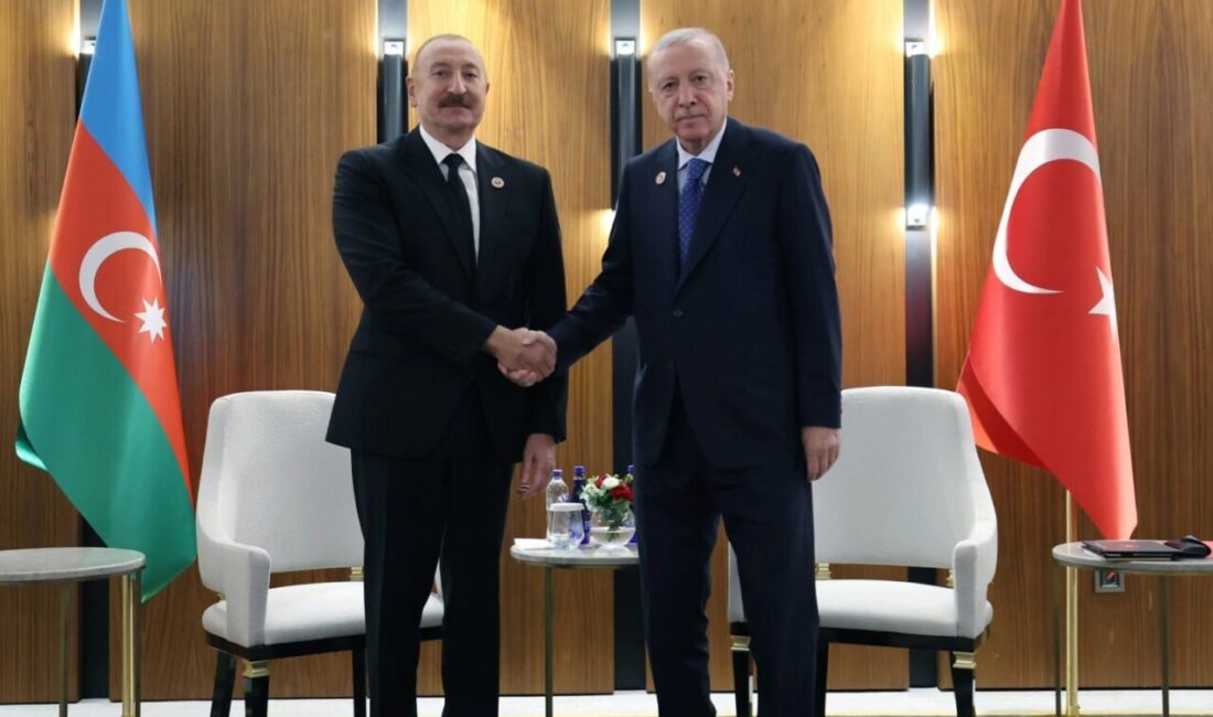 Cumhurbaşkanı Erdoğan, Bişkek'te Cumhurbaşkanı İlham Aliyev ile görüşerek enerji ve