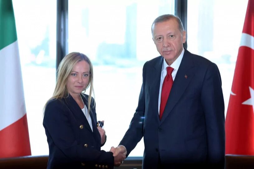 Cumhurbaşkanı Recep Tayyip Erdoğan, İtalya Başbakanı Giorgia Meloni’yi, İtalya’da II.