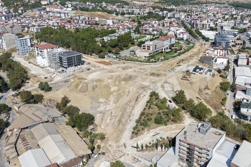 Denizli Büyükşehir Belediye Başkanı Bülent Nuri Çavuşoğlu, ulaşımdan eğitime, spordan