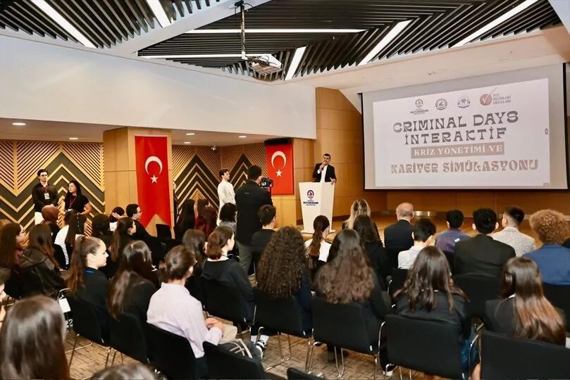 Denizli Büyükşehir Belediyesi Kent Konseyi Lise Gençlik Meclisi tarafından ilk