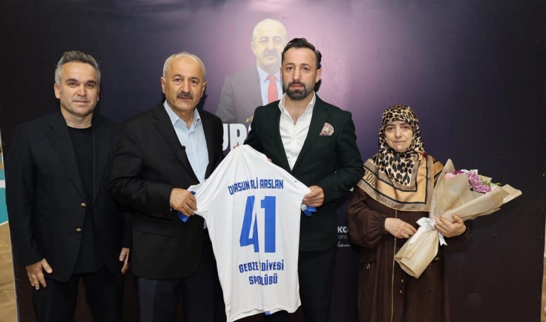 Merhum Gebze Belediyesi Başkan Yardımcısı Dursun Ali Arslan’ın anısını yaşatmak