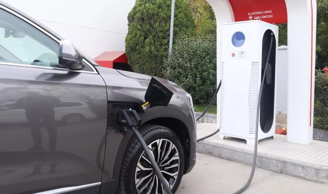 İletişim Başkanlığı Dezenformasyonla Mücadele Merkezi (DMM), elektrikli araçların evlerde şarj