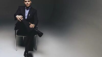 Türk rock müziğinin kendine özgü hikâye anlatıcılığı, güçlü sözleri ve