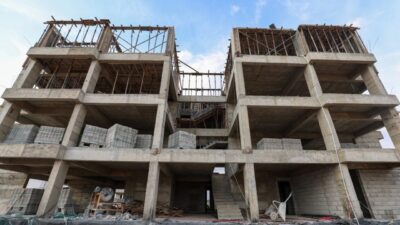 Gaziantep Büyükşehir Belediye Başkanı Fatma Şahin, Karkamış’ta yapımı süren konut