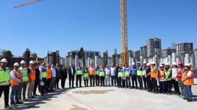 Gaziantep Büyükşehir Belediye Başkanı Fatma Şahin, yapımı devam eden yeni