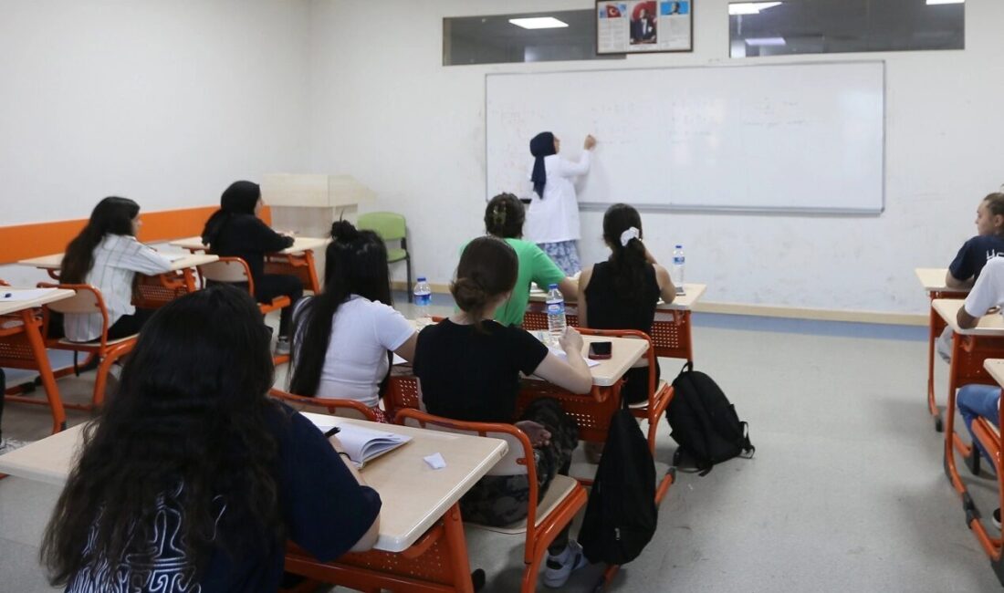 Gaziantep Büyükşehir Belediyesi eğitim odaklı belediyecilik doğrultusunda hem destekleriyle hem