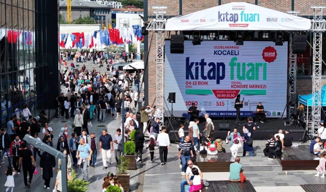 Kocaeli Büyükşehir Belediyesi, 16. Uluslararası Kocaeli Kitap Fuarı’na ulaşımı kolaylaştırıyor.